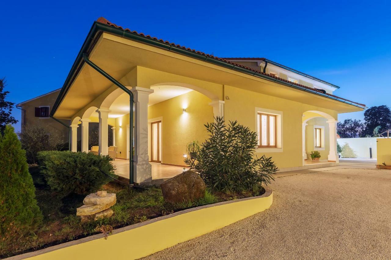 Villa Monique Vodnjan Exteriör bild